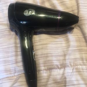T3 small foldable , portable blow dryer